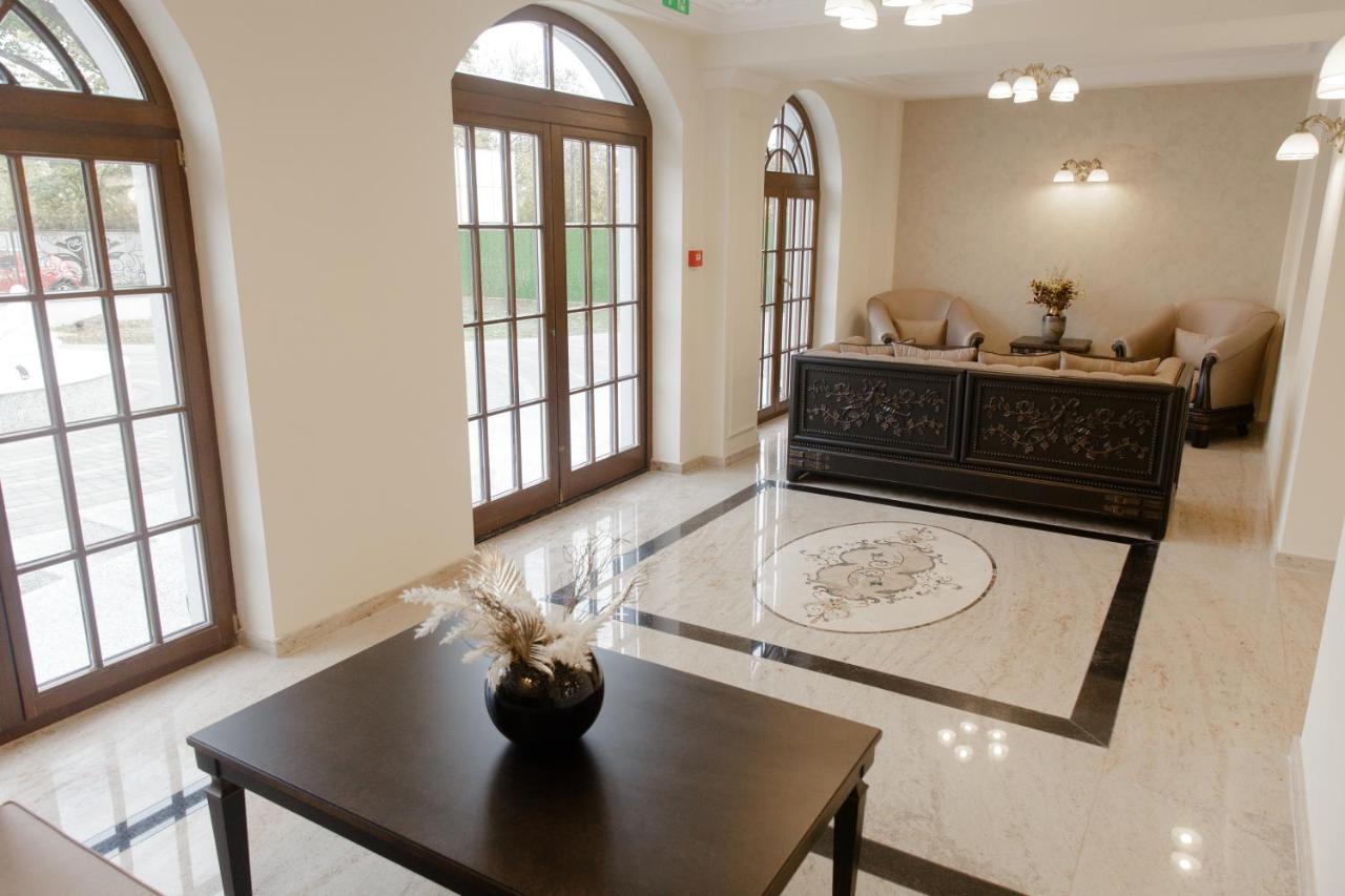 Muller Hotel Boutique & Spa กาลาจิ ภายนอก รูปภาพ