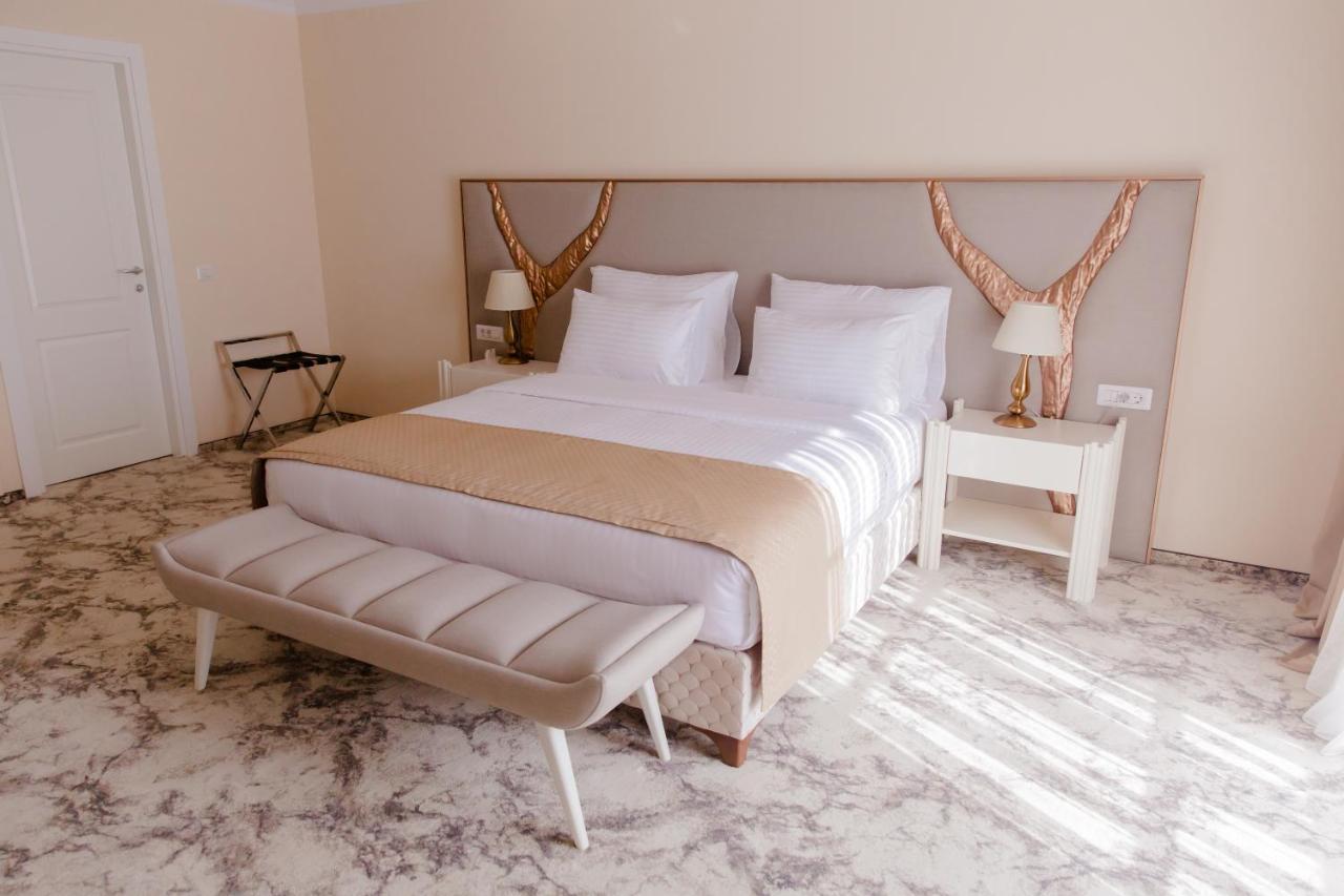 Muller Hotel Boutique & Spa กาลาจิ ภายนอก รูปภาพ