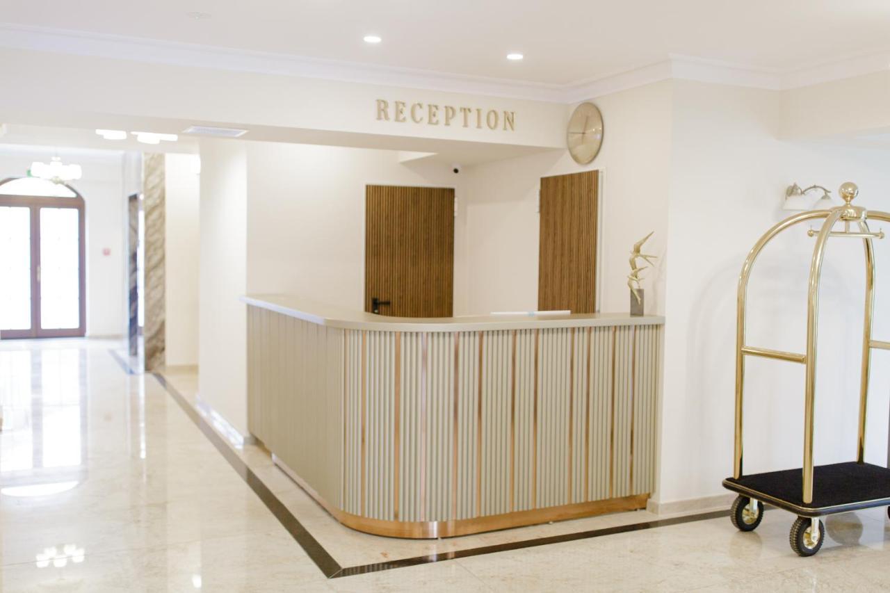 Muller Hotel Boutique & Spa กาลาจิ ภายนอก รูปภาพ