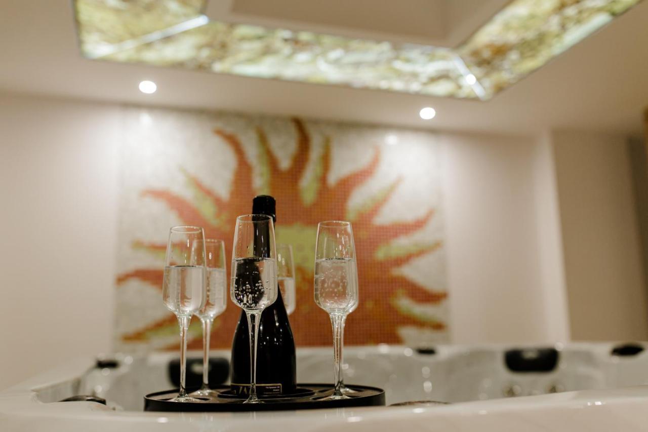 Muller Hotel Boutique & Spa กาลาจิ ภายนอก รูปภาพ